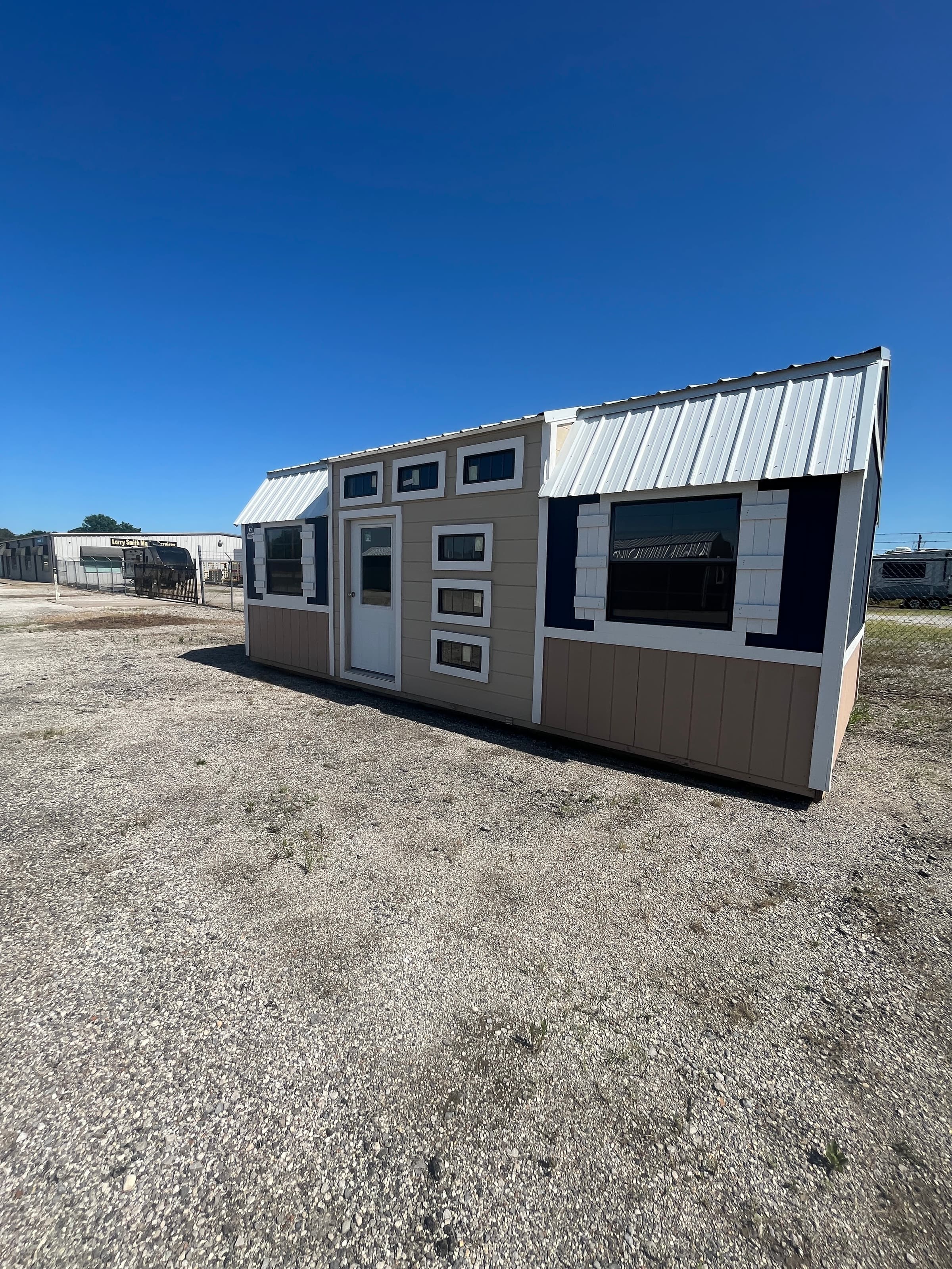 Thumbnail [object Object]1