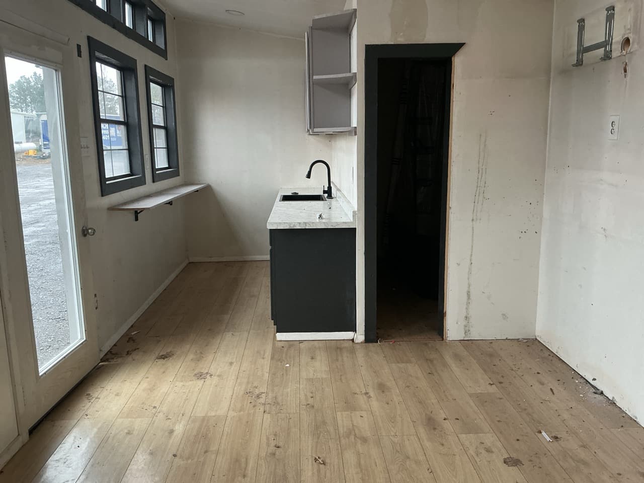 Thumbnail [object Object]1