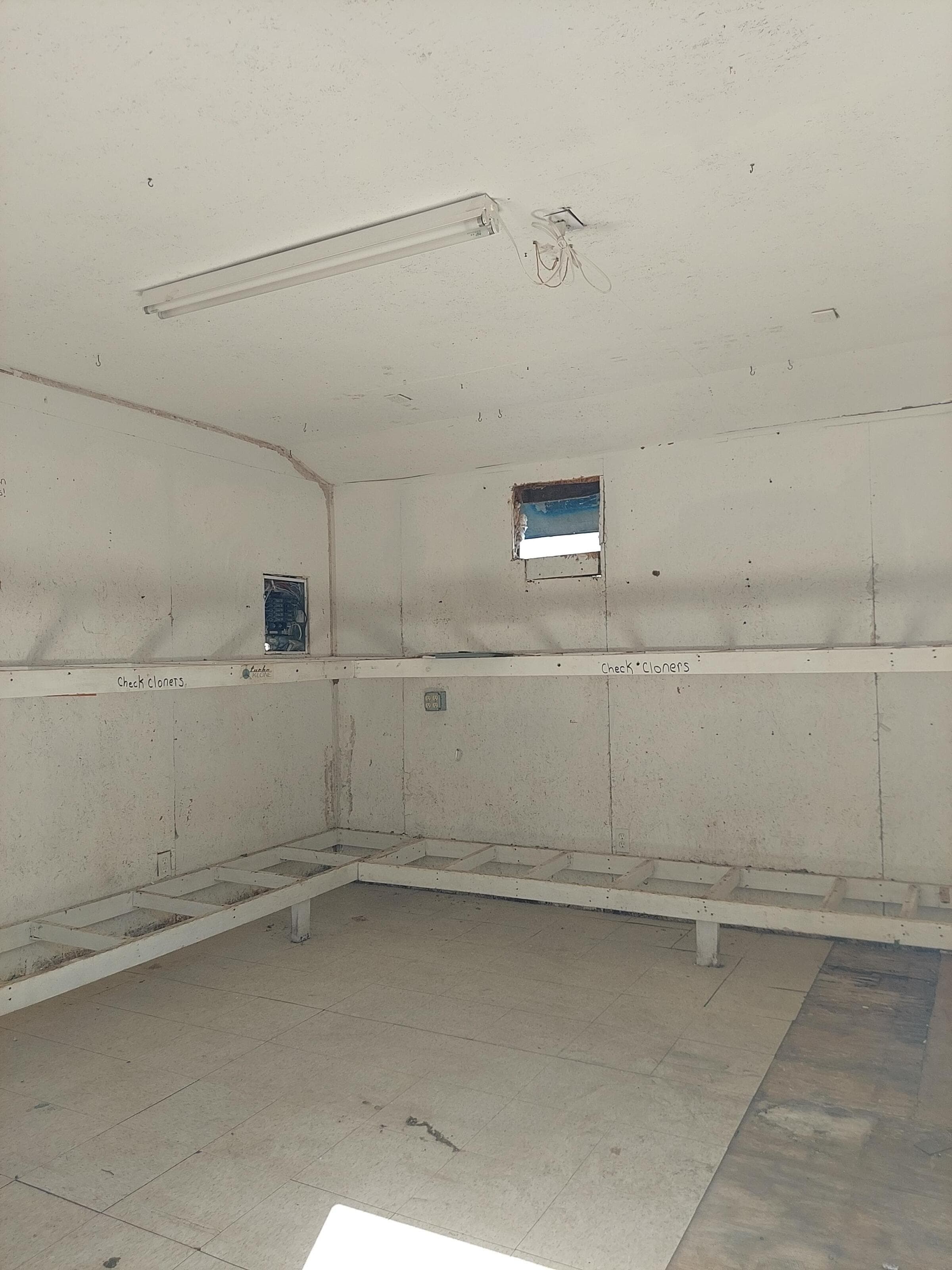 Thumbnail [object Object]1