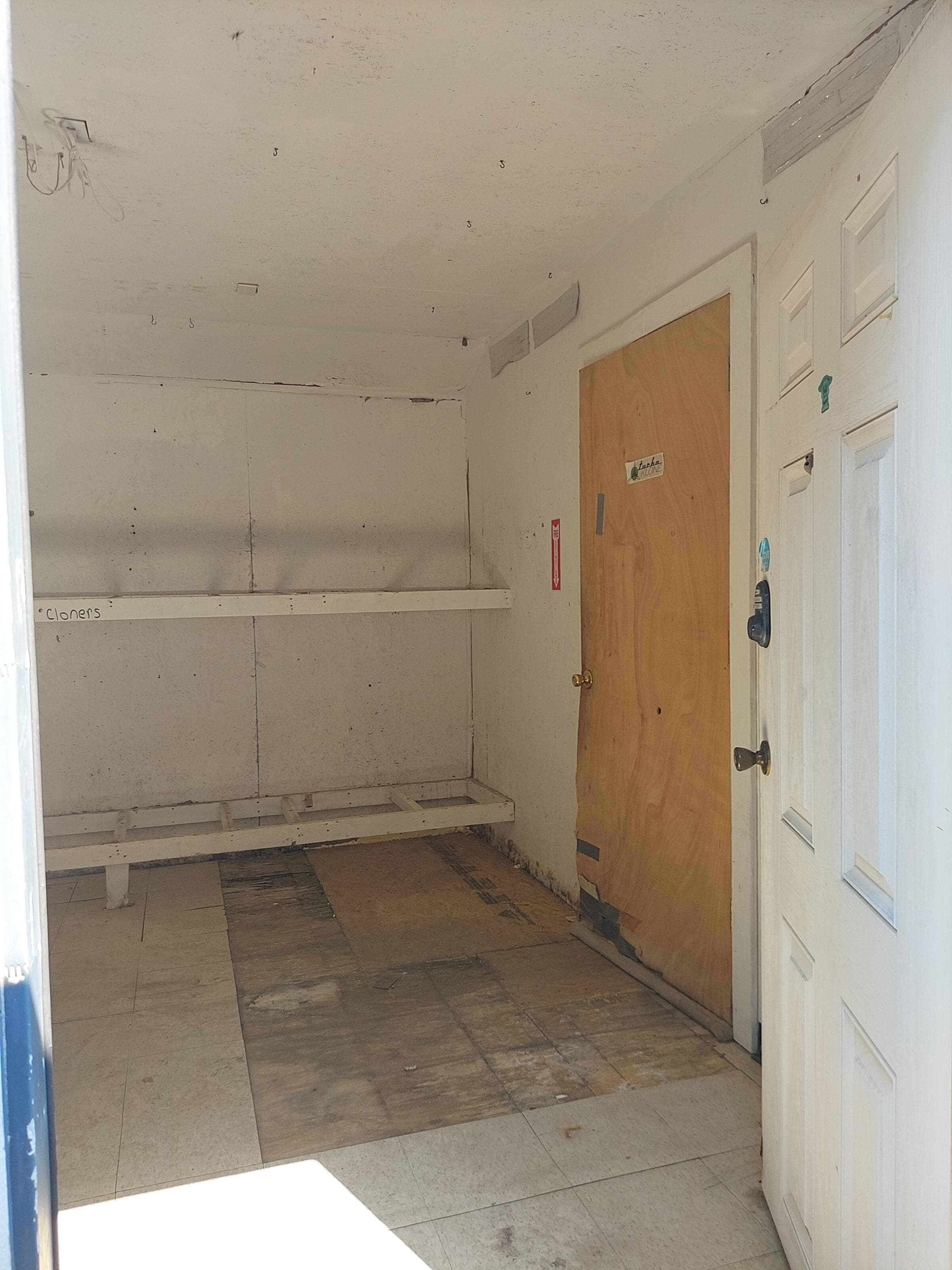 Thumbnail [object Object]1